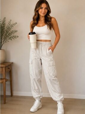 Reebok Cargo Jogger Pants Women’s Small Beige Parachute Utility Pants